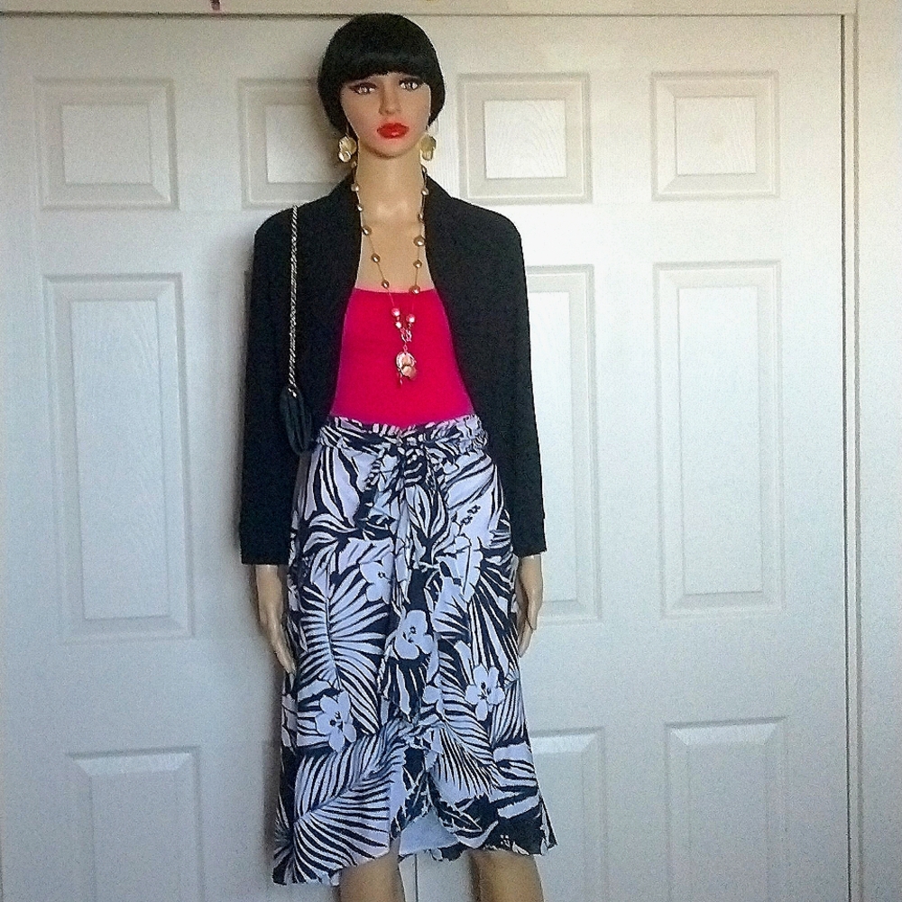 Ralph Lauren silk skirt with belt tie